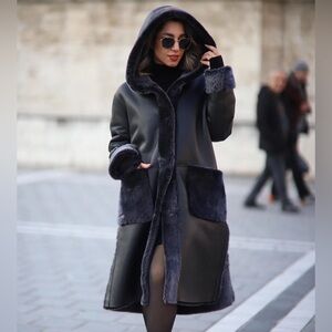 NWOT Touche Prive Black faux fur, faux leather Hooded Coat, size medium